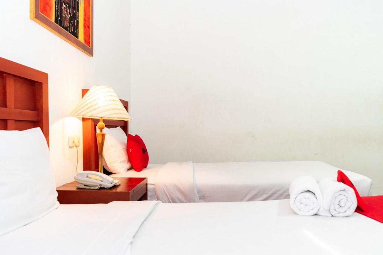 Reddoorz Plus Syariah Near Java Supermall Semarang 2 Zewnętrze zdjęcie