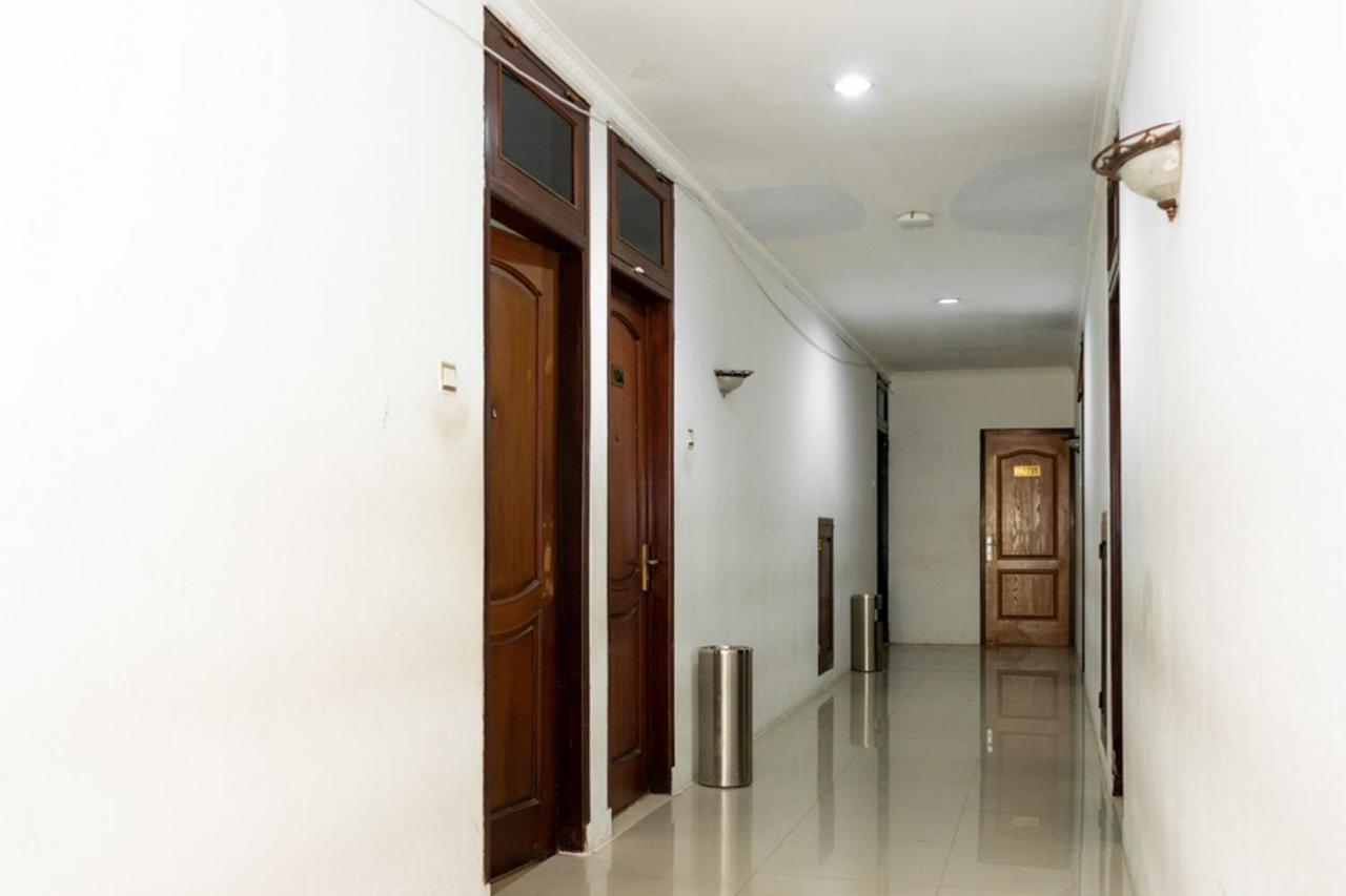 Reddoorz Plus Syariah Near Java Supermall Semarang 2 Zewnętrze zdjęcie