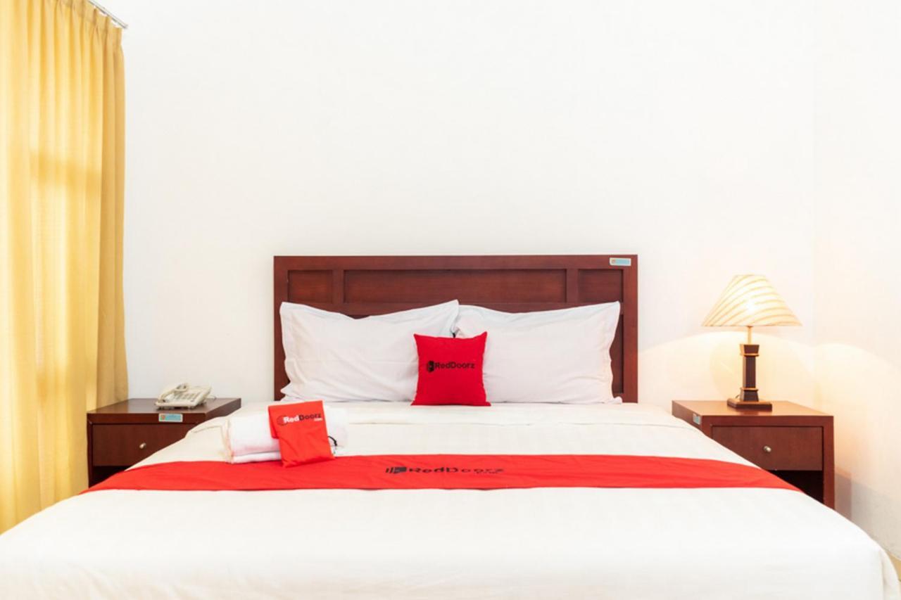 Reddoorz Plus Syariah Near Java Supermall Semarang 2 Zewnętrze zdjęcie
