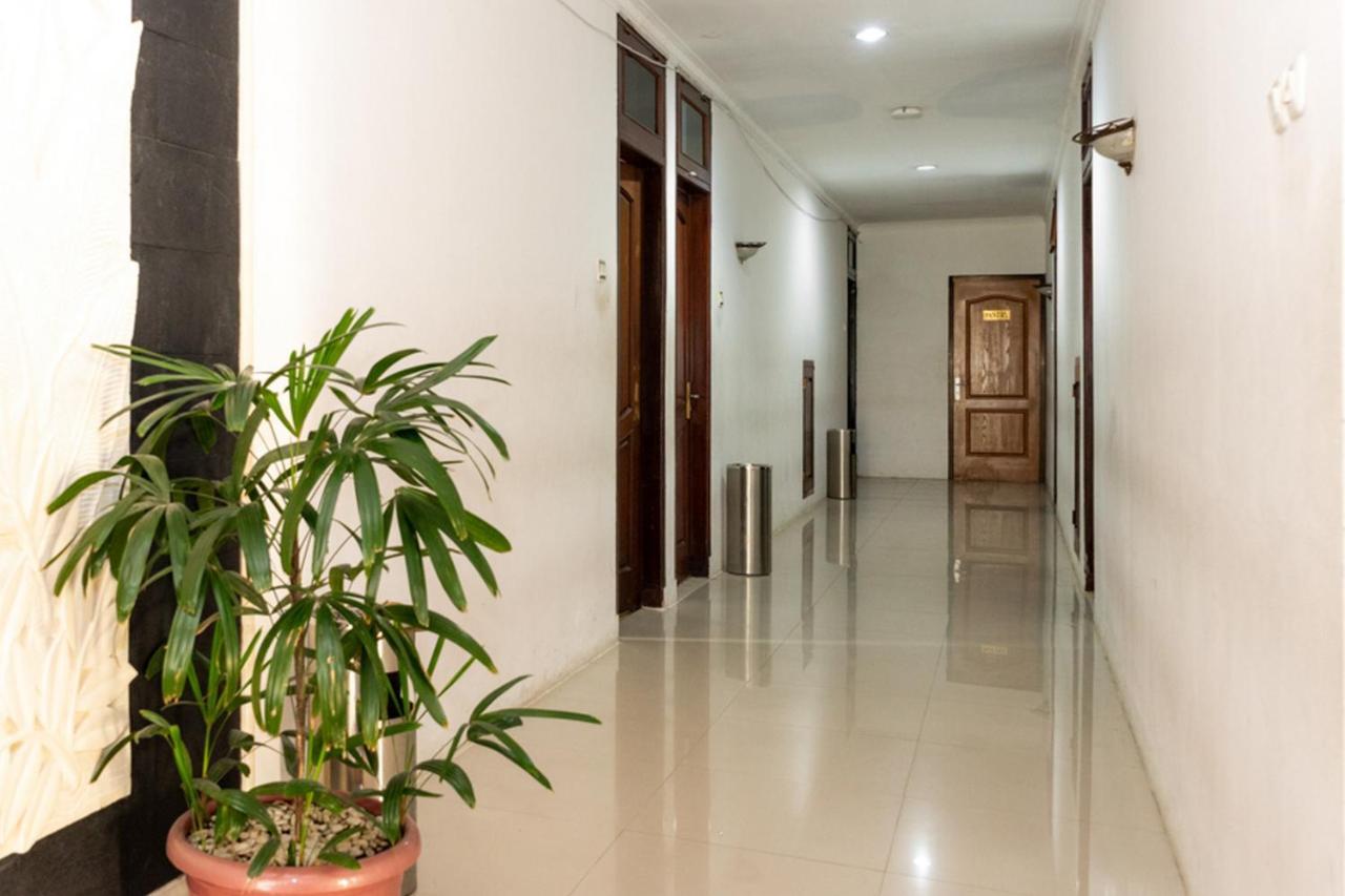 Reddoorz Plus Syariah Near Java Supermall Semarang 2 Zewnętrze zdjęcie